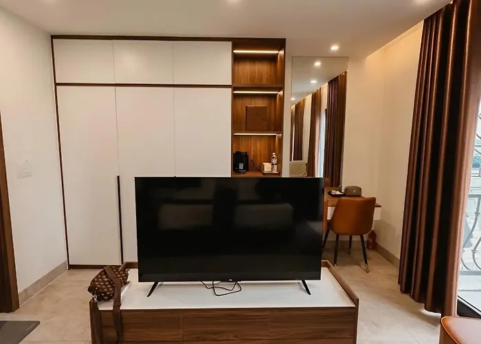 Bay Nhà khách Hạ Long
